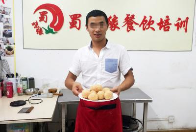 草莓黄片软件做的麻園