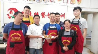 6月草莓黄片软件合影
