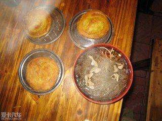 肥腸粉配鍋魁，川味小吃的最佳拍檔，吃過的人都說好