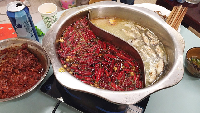 火鍋草莓视频污黄下载