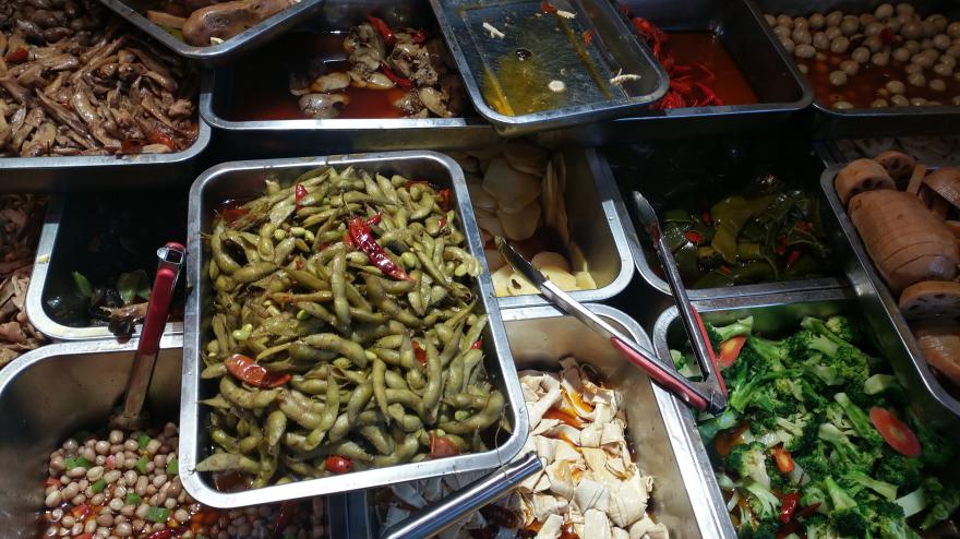 鹵菜草莓视频污黄下载