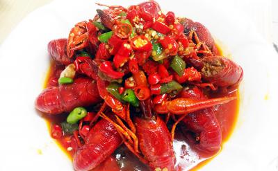 街邊小龍蝦技術草莓视频污黄下载學校哪裏好？底料炒製方法