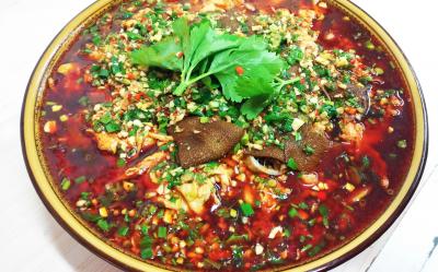 成都學習冒菜底料技術哪裏好？掌握醬料技術