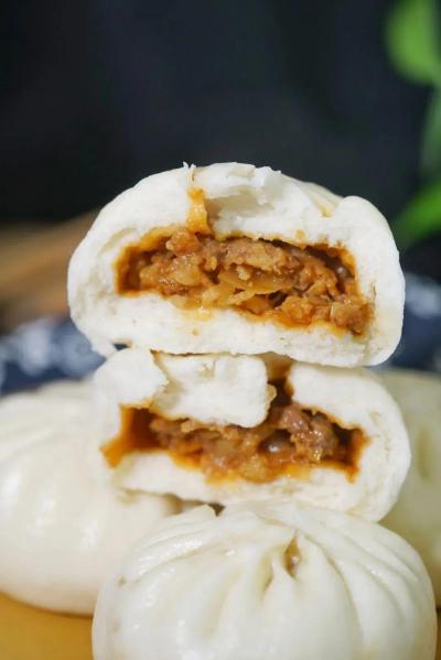 老麵包子草莓视频污黄下载