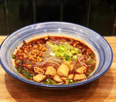 肥腸粉草莓视频污黄下载學校哪家好?辣椒油的製作