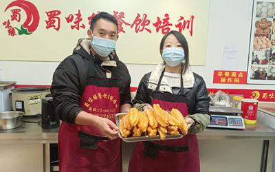 早餐草莓视频污黄下载哪裏好？