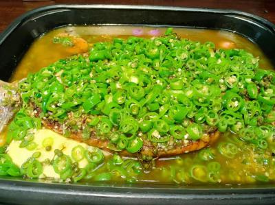 萬州烤魚草莓视频污黄下载中心學費多少？草莓视频污黄下载成都烤魚找哪家好？