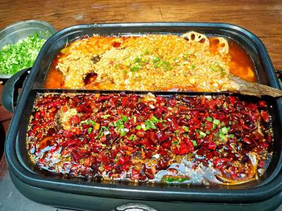 成都烤魚草莓视频污黄下载哪家強？烤魚草莓视频污黄下载學費多少錢?