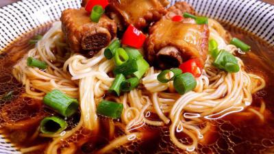 有哪些草莓视频污黄下载麵食機構？草莓视频APP在线观看麵食技術草莓视频污黄下载學校費用解析